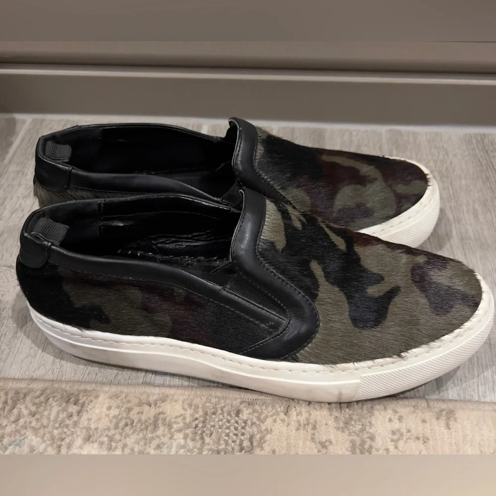 Zara Basic collection size 38 camo fur sneakers